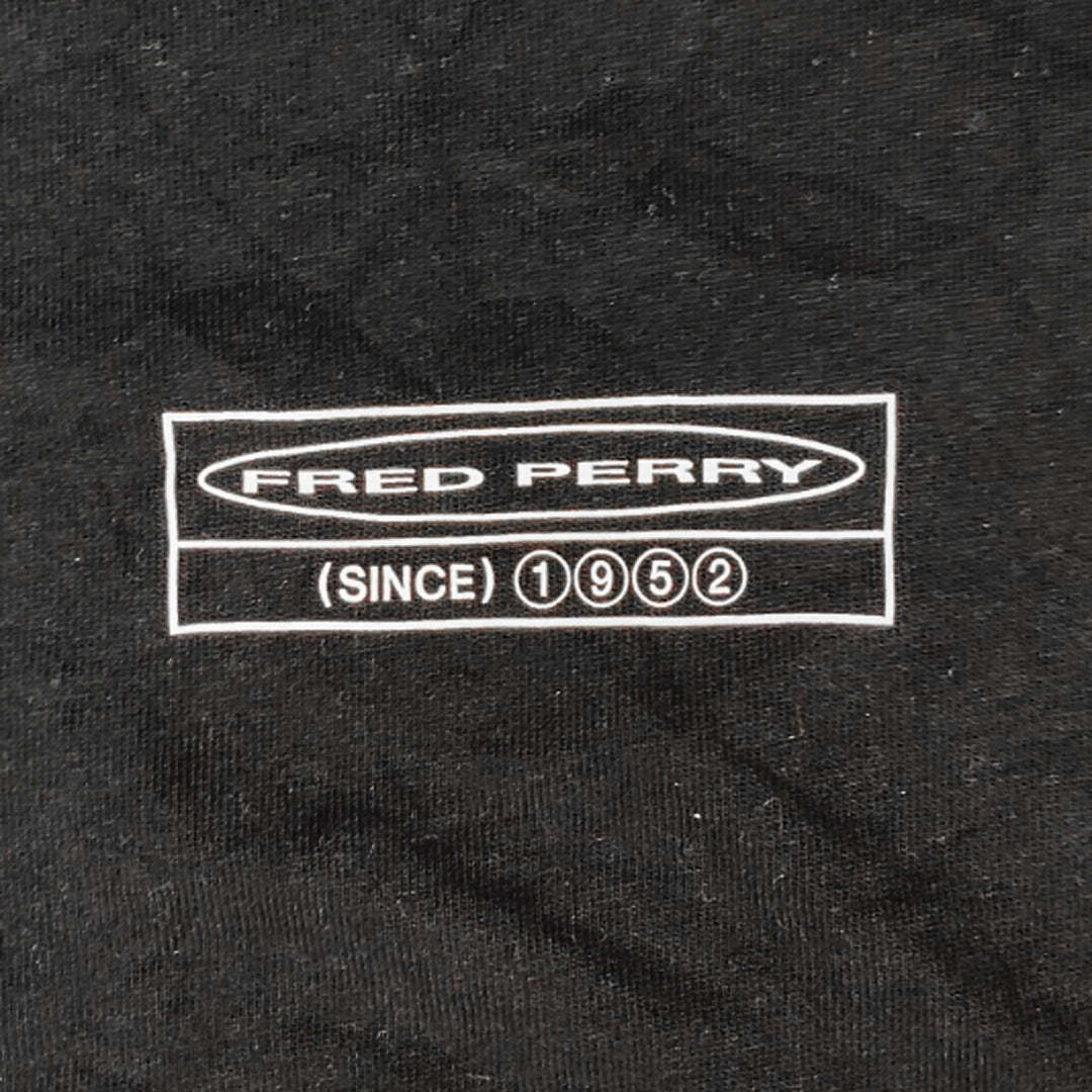 Fred Perry M8598 Laurel Wreath Graphic T-Shirt Black Medium Cotton Crew Neck